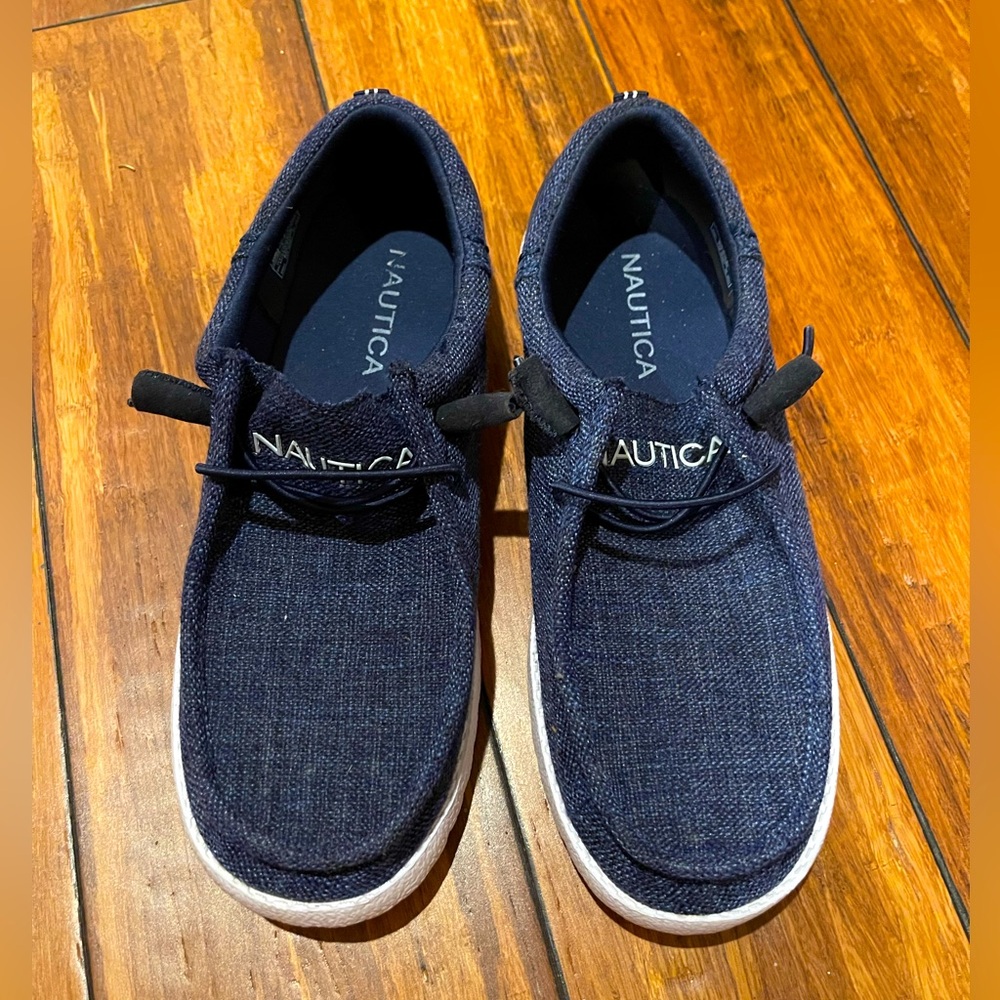Nautica - Men’s - like new - 9